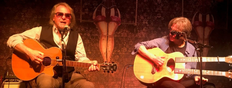 Jean-Pierre Huser et Yves Cloutier en concert aux Ateliers de la Côte. Parking gratuit, 8 minutes en voiture de l'autoroute et 5 minutes à pieds de la gare.