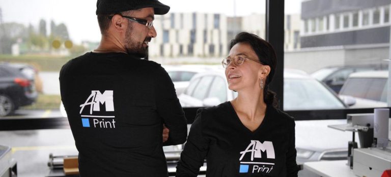 AM Print Imprimerie des Ateliers de la Côte, parking gratuit, à 8 minutes des axes autoroutiers, à 2 min de la gare d'Etoy